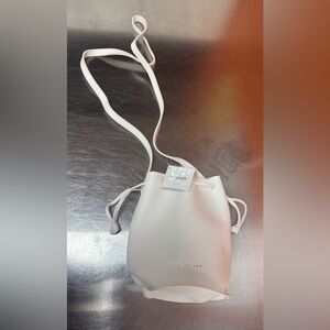 NWT Derek Lam Designer 10 Crosby White Leather Bucket Bag Retails For $295 USD